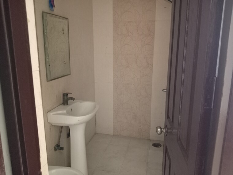 Bathroom, elixir-divine-meadows 3 Bedroom 1636 Sq.Ft. Apartment In Sector 108 Noida 8765905
