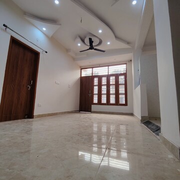 Room in 2 BHK Apartment at Sahastradhara Road – for Rent