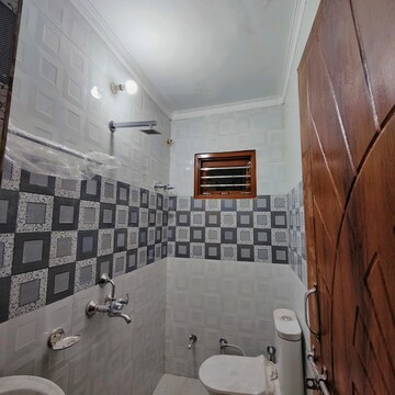 Bathroom in 2 BHK Apartment at Sahastradhara Road – for Rent