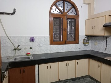 Kitchen in 2 BHK Builder Floor at Sector 72 – for Rent