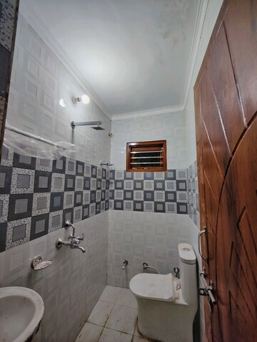 Bathroom in 2 BHK Builder Floor at Sahastradhara Road – for Rent