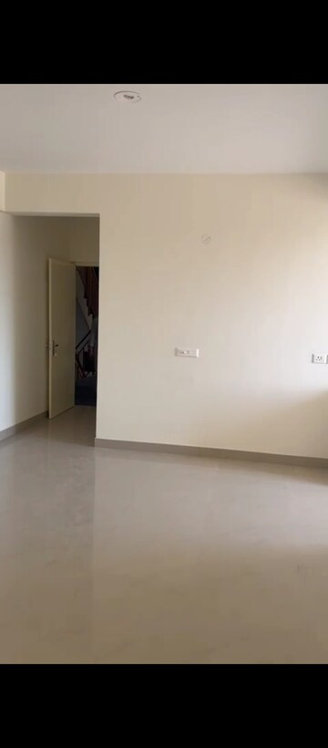 2 BHK Apartment For Sale in Bedarwals Sixty Three Golf Drive, Sector 63