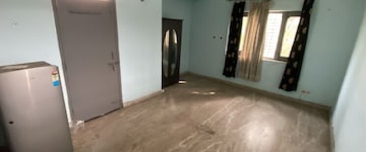 Room, sector 77 2 Bedroom 1200 Sq.Ft. Builder Floor In Sector 77 Noida 8765995
