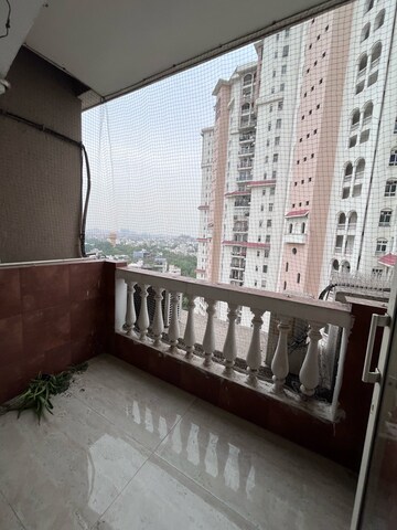 Kitchen in 2 BHK Apartment at DLF Regency Park I, Dlf Phase iv – for Rent