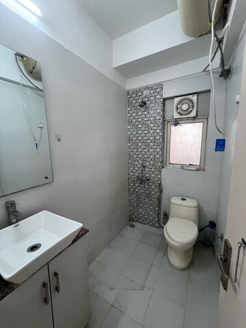Bathroom in 2 BHK Apartment at DLF Regency Park I, Dlf Phase iv – for Rent