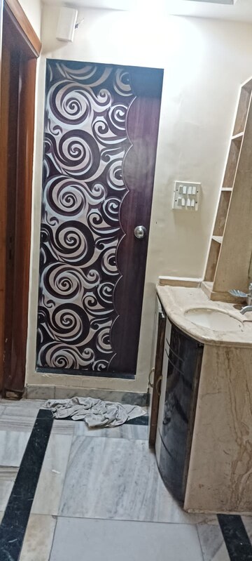 Bathroom in 2 BHK Apartment at Orchid Enclave Powai, Chandivali – for Rent