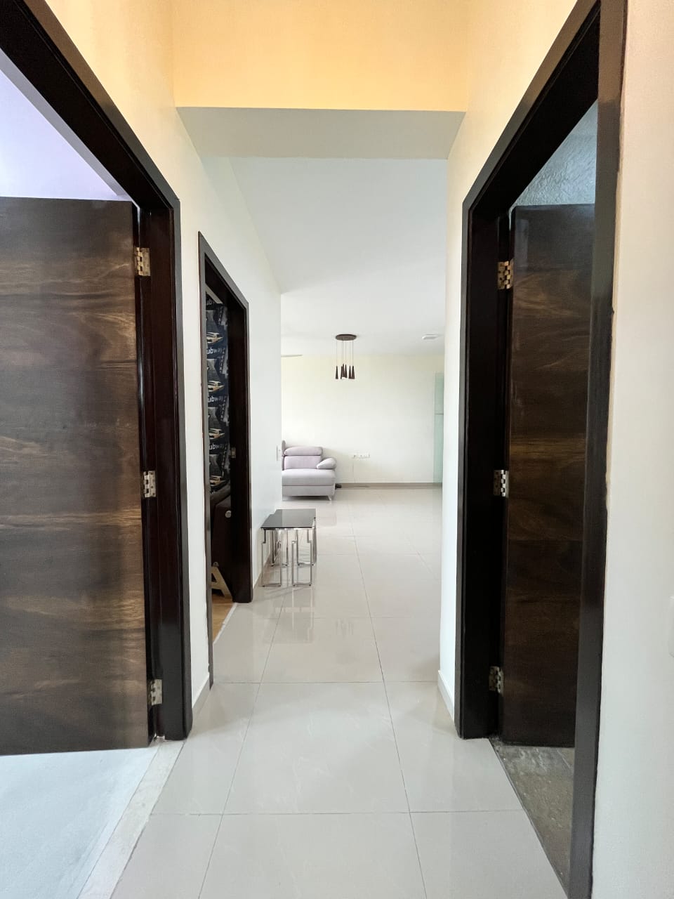 2.5 BHK Apartment For Rent in Oberoi Realty Woods