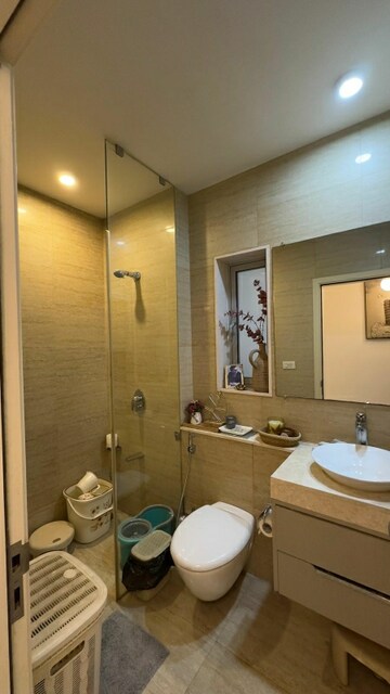 Master Bedroom in 3 BHK Apartment at Jyoti Sukriti, Goregaon East – for Rent