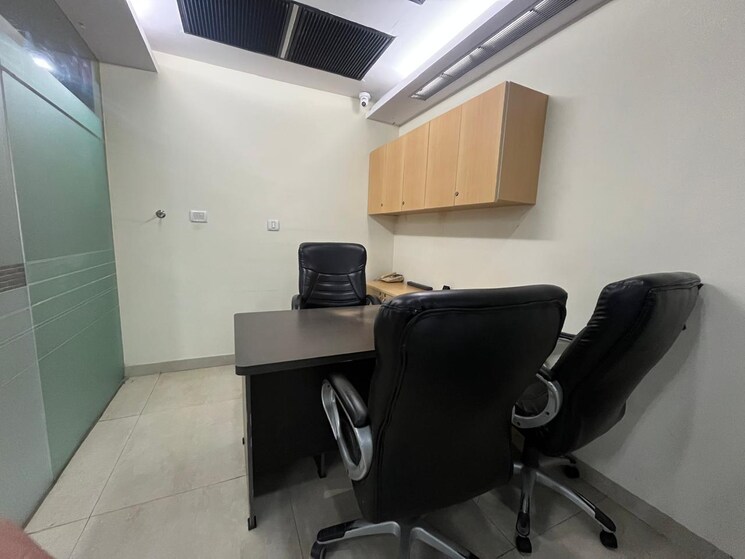 Team Area, sector 4 Commercial Office Space 3000 Sq.Ft. In Sector 4 Noida 8766100