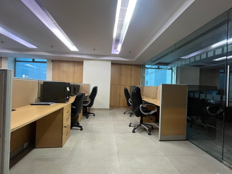 Team Area, sector 4 Commercial Office Space 3000 Sq.Ft. In Sector 4 Noida 8766100