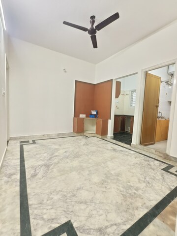 Room in 1 BHK Builder Floor at Hsr Layout – for Rent