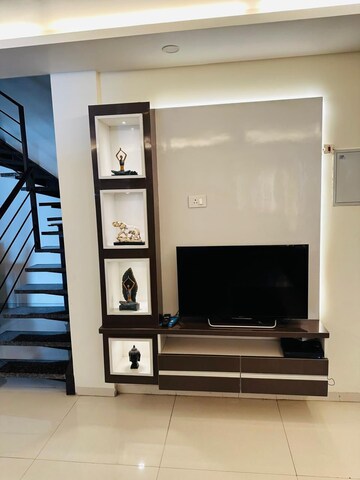 2 BHK Apartment For Rent in Tulip Violet, Sector 69
