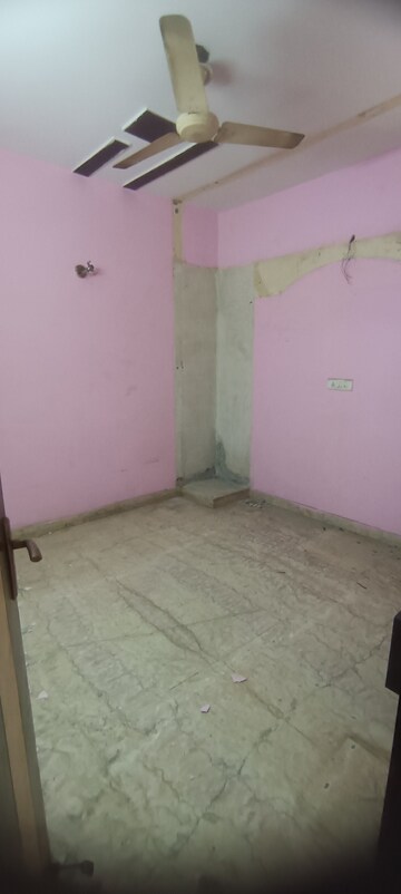 Room in 2.5 BHK Builder Floor at Ashok Nagar – for Rent