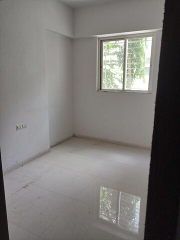 Room in 3 BHK Apartment at Erandwana Gaothan – for Rent