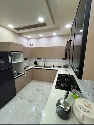 Master Bedroom in 3 BHK Builder Floor at Sector 33 – for Sale