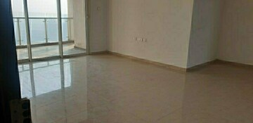 Room in 4 BHK Apartment at DB Woods, Goregaon East – for Rent