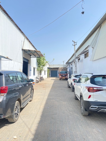 Parking in  Warehouse at Santej – for Rent