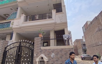 6 BHK Independent House For Sale in Sector 2