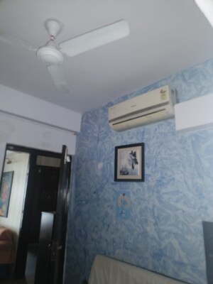 Room in 2.5 BHK Apartment at Krishna Villa Sector 16B, Sector 16b Greater Noida – for Sale