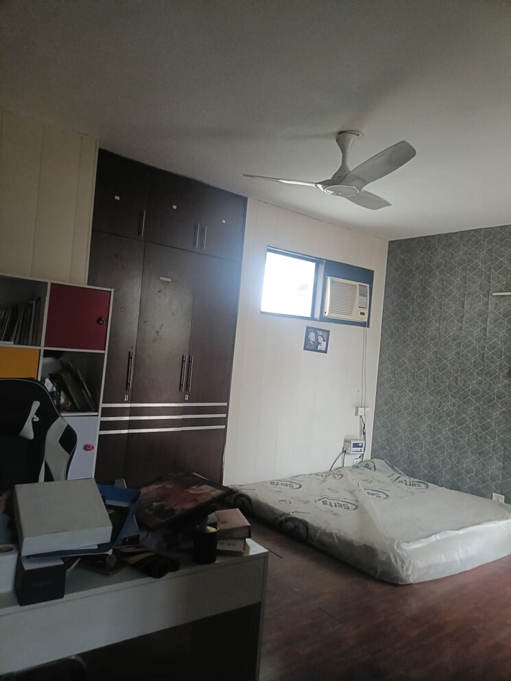 Master Bedroom, krishna-villa-sector-16b 2.5 Bedroom 1400 Sq.Ft. Apartment In Sector 16b Greater Noida Greater Noida 8766262