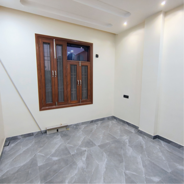 Room in 3 BHK Builder Floor at Rohini Sector 17 – for Sale