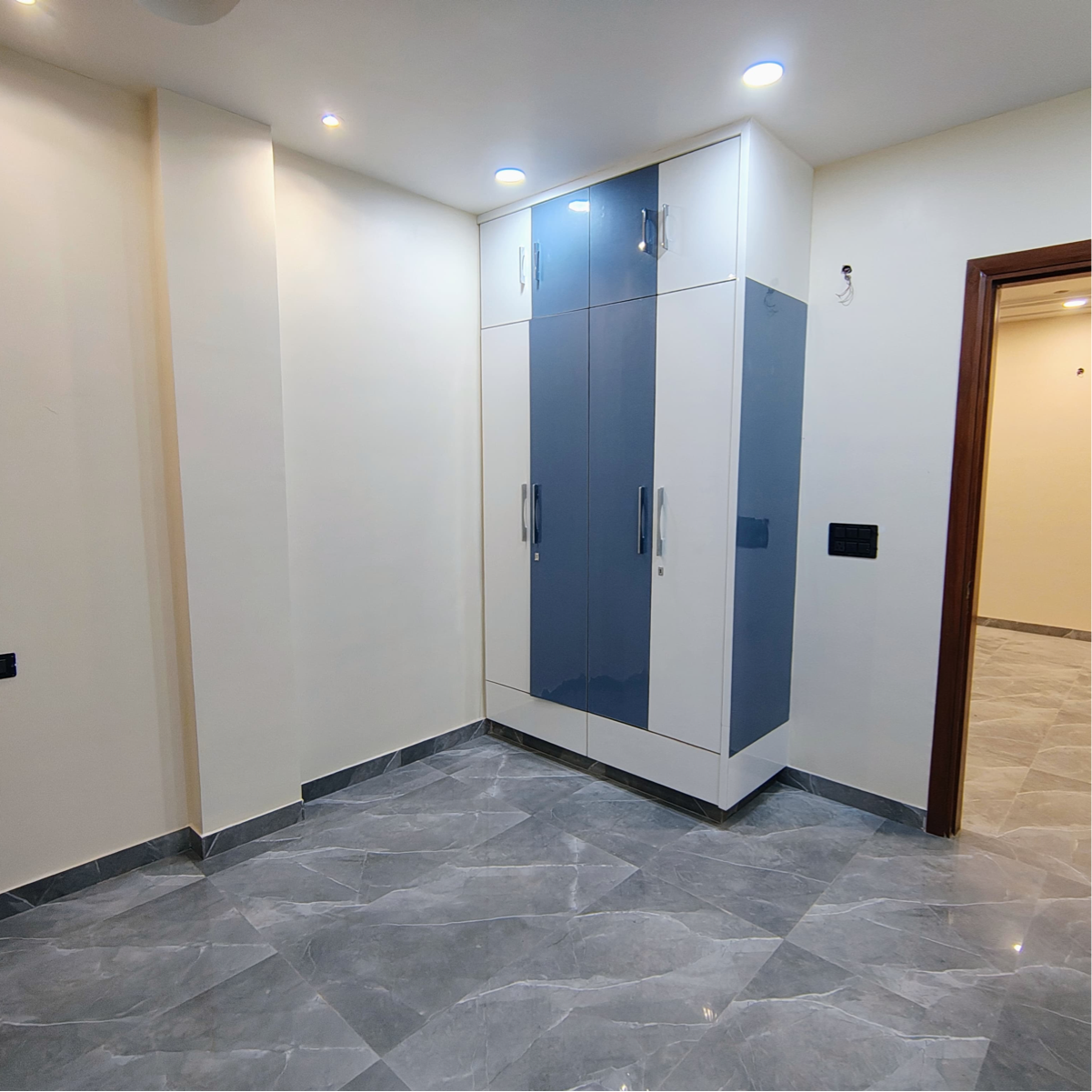 3 BHK Builder Floor For Sale in Rohini Sector 17