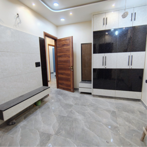 Room in 3 BHK Builder Floor at Rohini Sector 17 – for Sale