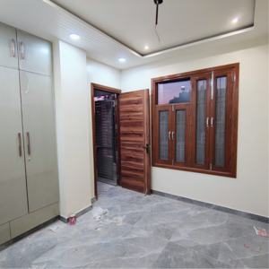 Room in 3 BHK Builder Floor at Rohini Sector 17 – for Sale