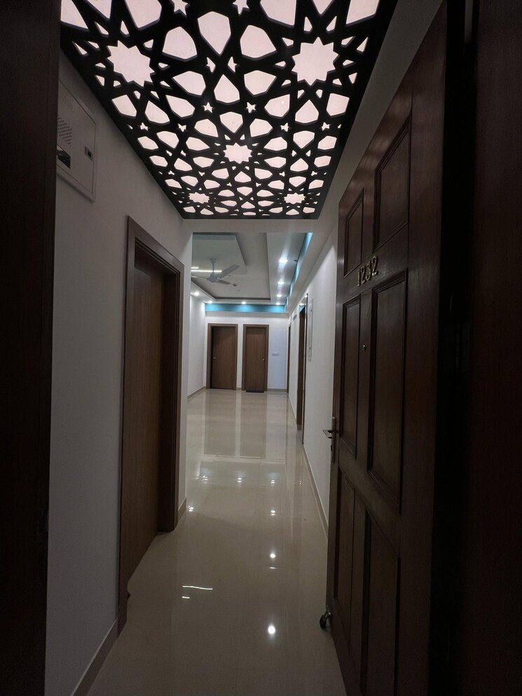 undefined, krishna-villa-sector-16b 2.5 Bedroom 1350 Sq.Ft. Apartment In Sector 16b Greater Noida Greater Noida 8766305