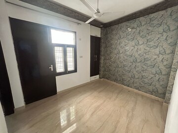 Room in 2 BHK Builder Floor at Burari – for Rent