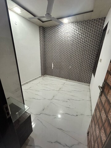 Master Bedroom in 2 BHK Builder Floor at Burari – for Rent