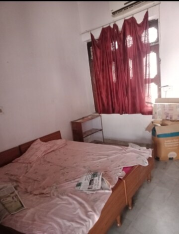 Living Room in 1 BHK Villa at Aliganj – for Rent