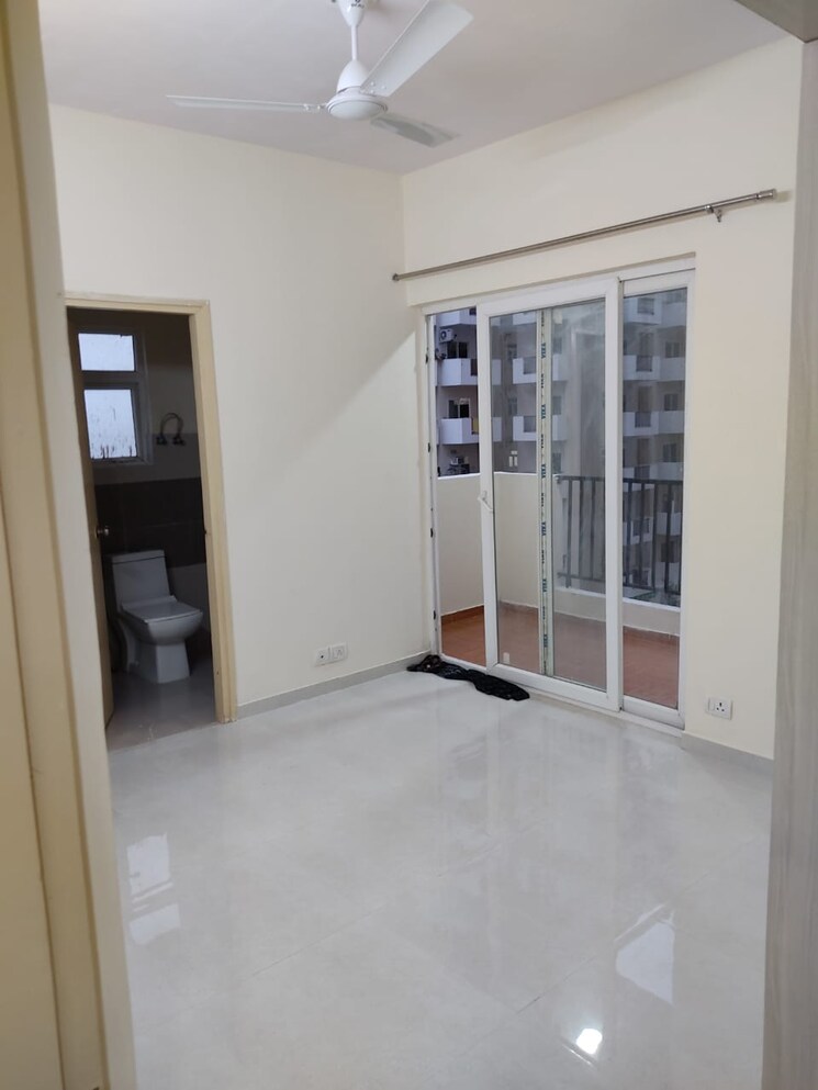 Room, gls-arawali-homes-phase-2 3 Bedroom 746 Sq.Ft. Apartment In Sohna Sector 4 Gurgaon 8766309