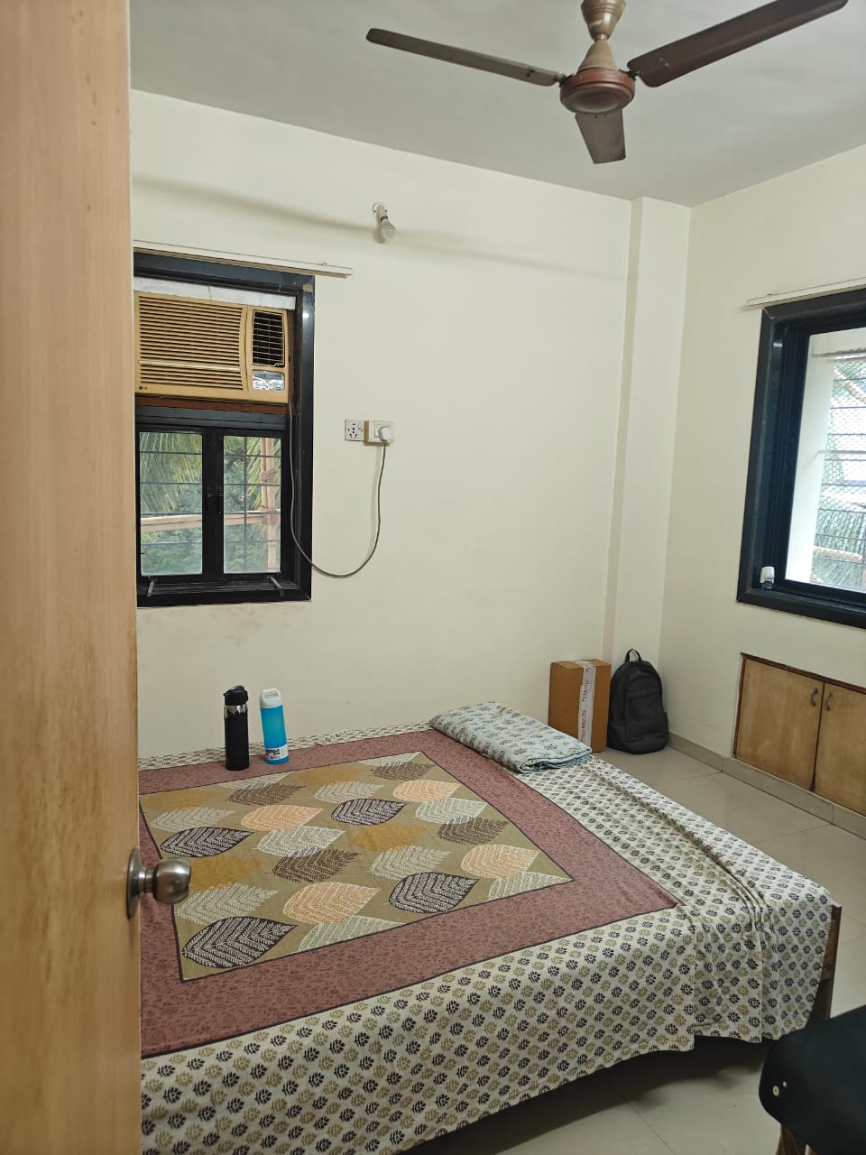 Pg For Rent in Malad West 