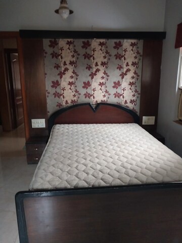 Bedroom in 4 BHK Villa at Vascon Paradise, Baner – for Rent