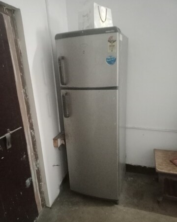 Furnished Amenities in 2 BHK Independent House at Aliganj – for Rent
