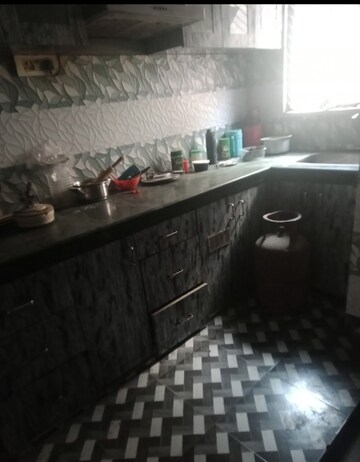 Kitchen in 2 BHK Independent House at Aliganj – for Rent