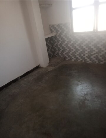 Room in 2 BHK Independent House at Aliganj – for Rent