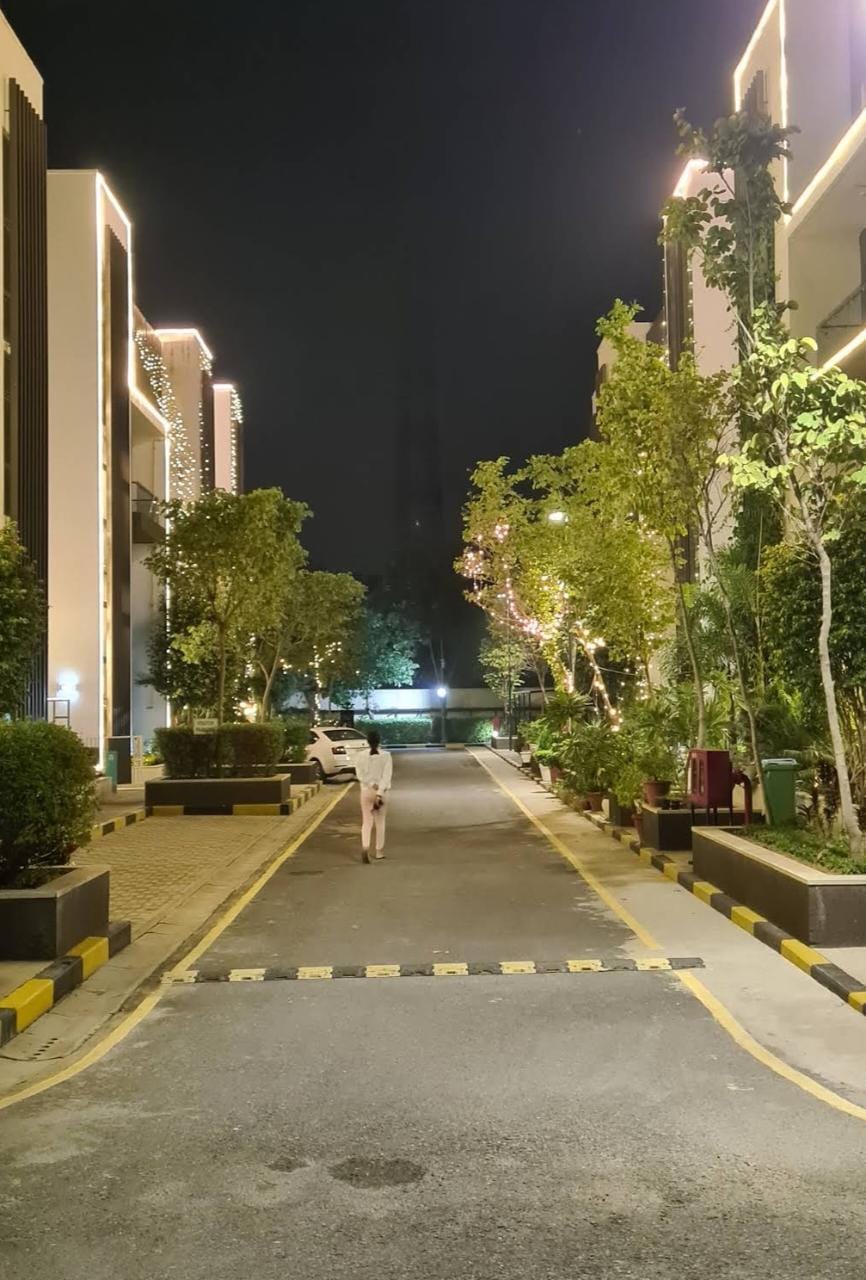 3 BHK + Servant Room 2185 Sq.Ft. Apartment in Tata Primanti Phase 2