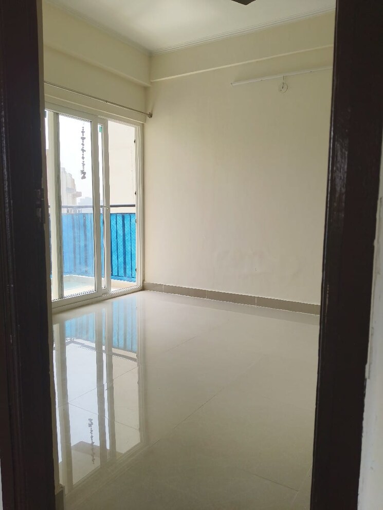 Room, amrapali-centurian-park 3 Bedroom 1185 Sq.Ft. Apartment In Tech Zone 4 Greater Noida Greater Noida 8766394