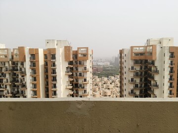 Master Plan in 3 BHK Apartment at Amrapali Centurian Park, Tech Zone 4 Greater Noida – for Rent