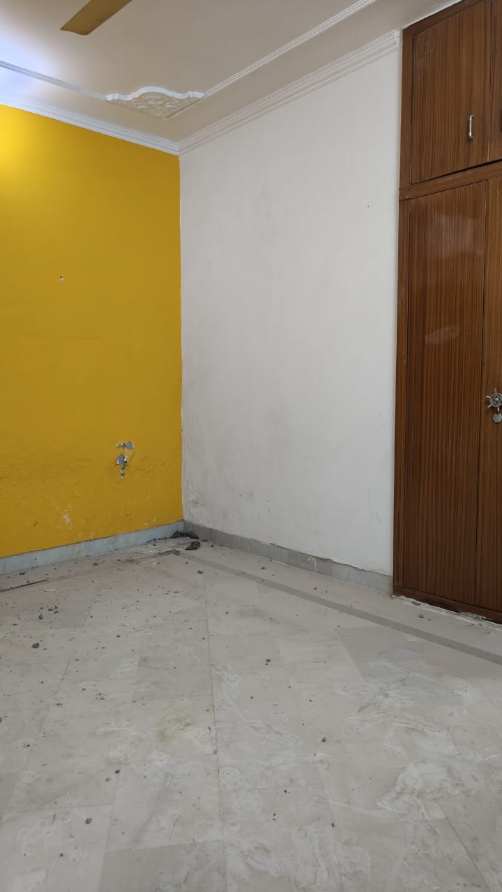 2 BHK Builder Floor For Rent in Chattarpur 