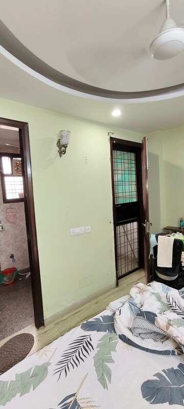 Living Room in 2 BHK Builder Floor at SA HOMES I, Uttam Nagar – for Rent