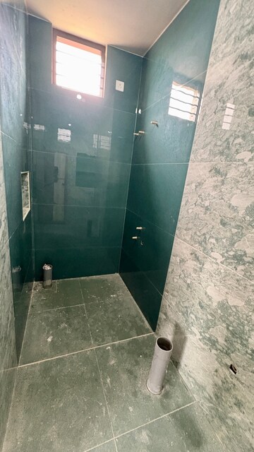 Bathroom in 3 BHK Villa at Thoppampatti Pirivu – for Sale