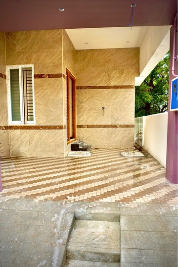 Parking in 3 BHK Villa at Thoppampatti Pirivu – for Sale