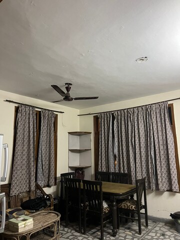 Master Bedroom in 2 BHK Builder Floor at Sector 43 – for Rent