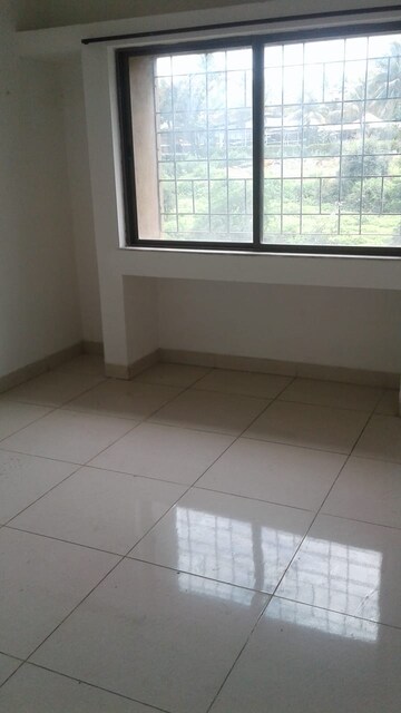 Bedroom in 2 BHK Apartment at Kothrud – for Rent