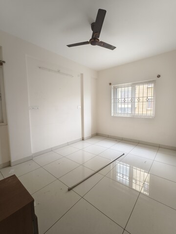 Room in 3 BHK Builder Floor at Hsr Layout – for Rent