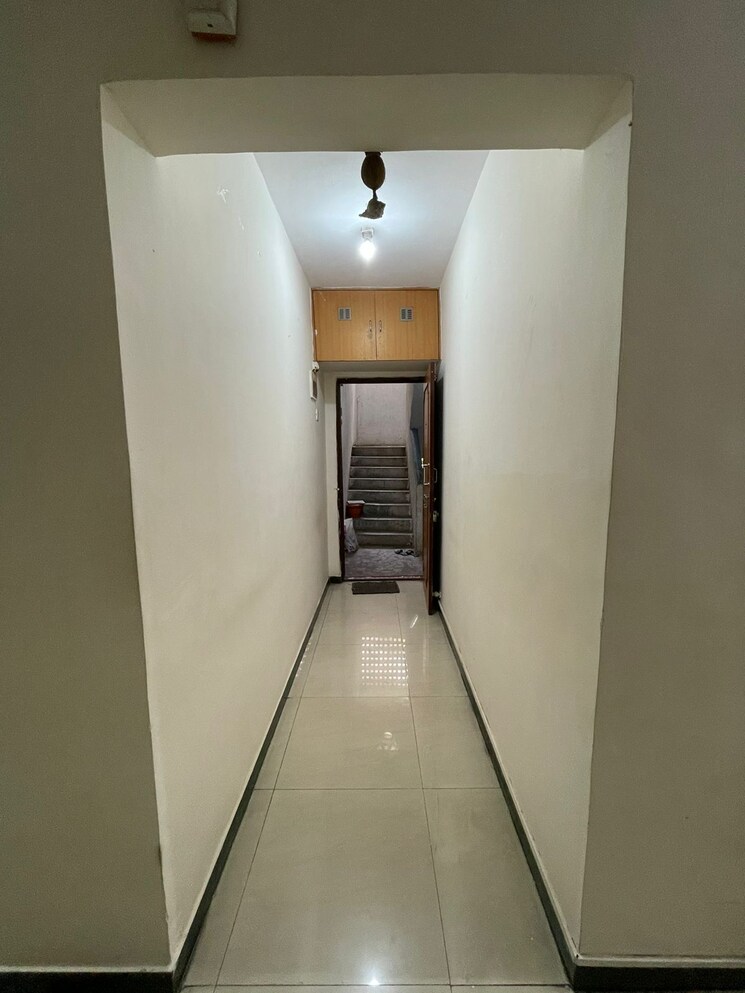 Nearby, karve-putala 3 Bedroom 1600 Sq.Ft. Apartment In Kothrud Pune 8766459
