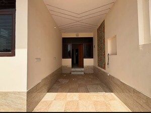 Building Lobby in 3 BHK Builder Floor at Sector 33 – for Sale